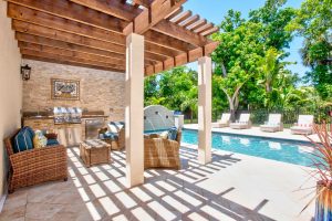 Outdoor-Kitchen